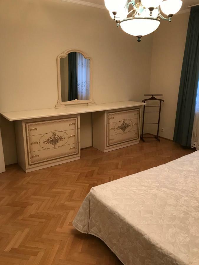 Gabor Pal 1 Apartman 2 Szoba Dunafoldvar エクステリア 写真