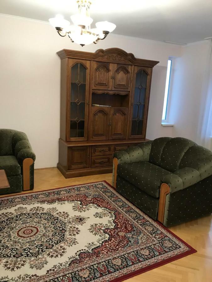 Gabor Pal 1 Apartman 2 Szoba Dunafoldvar エクステリア 写真