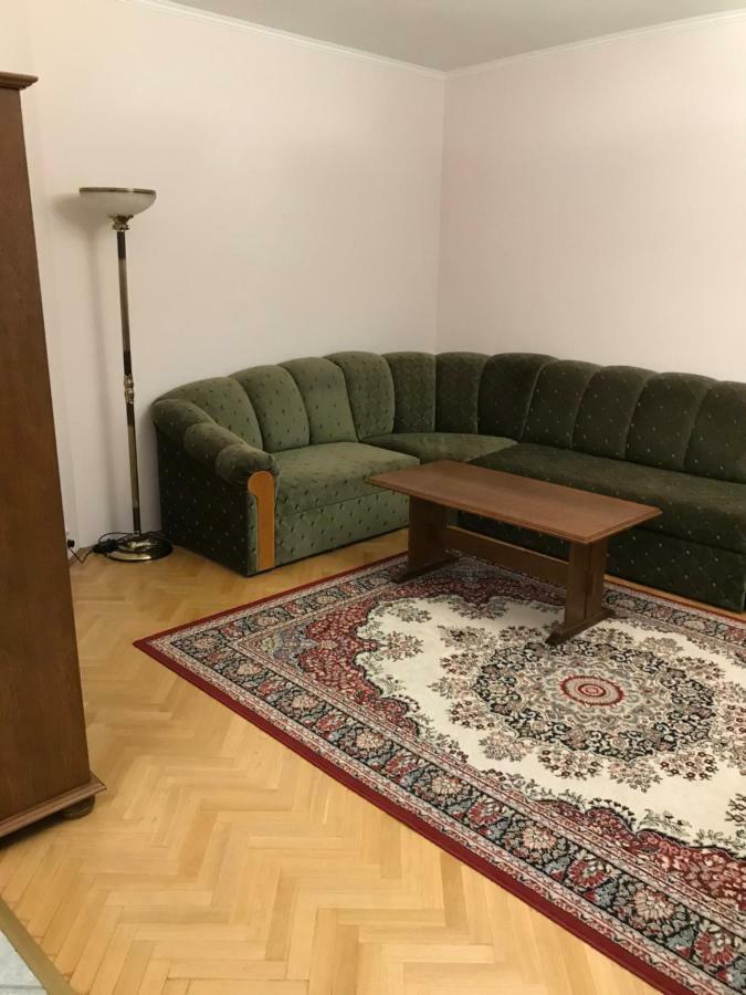 Gabor Pal 1 Apartman 2 Szoba Dunafoldvar エクステリア 写真